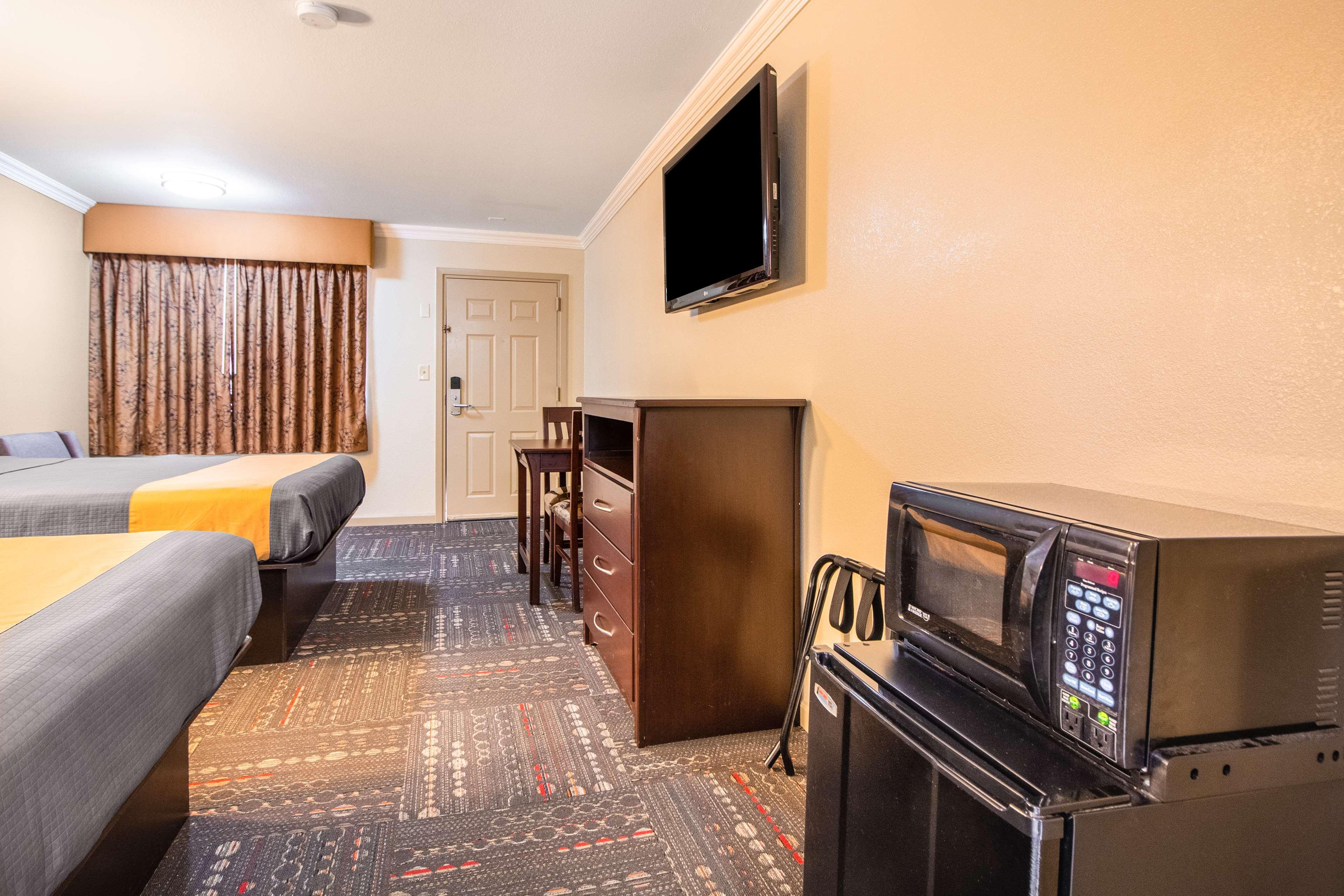 Hotel Dan Inn Uberaba & Convencoes By Nacional Inn 외부 사진