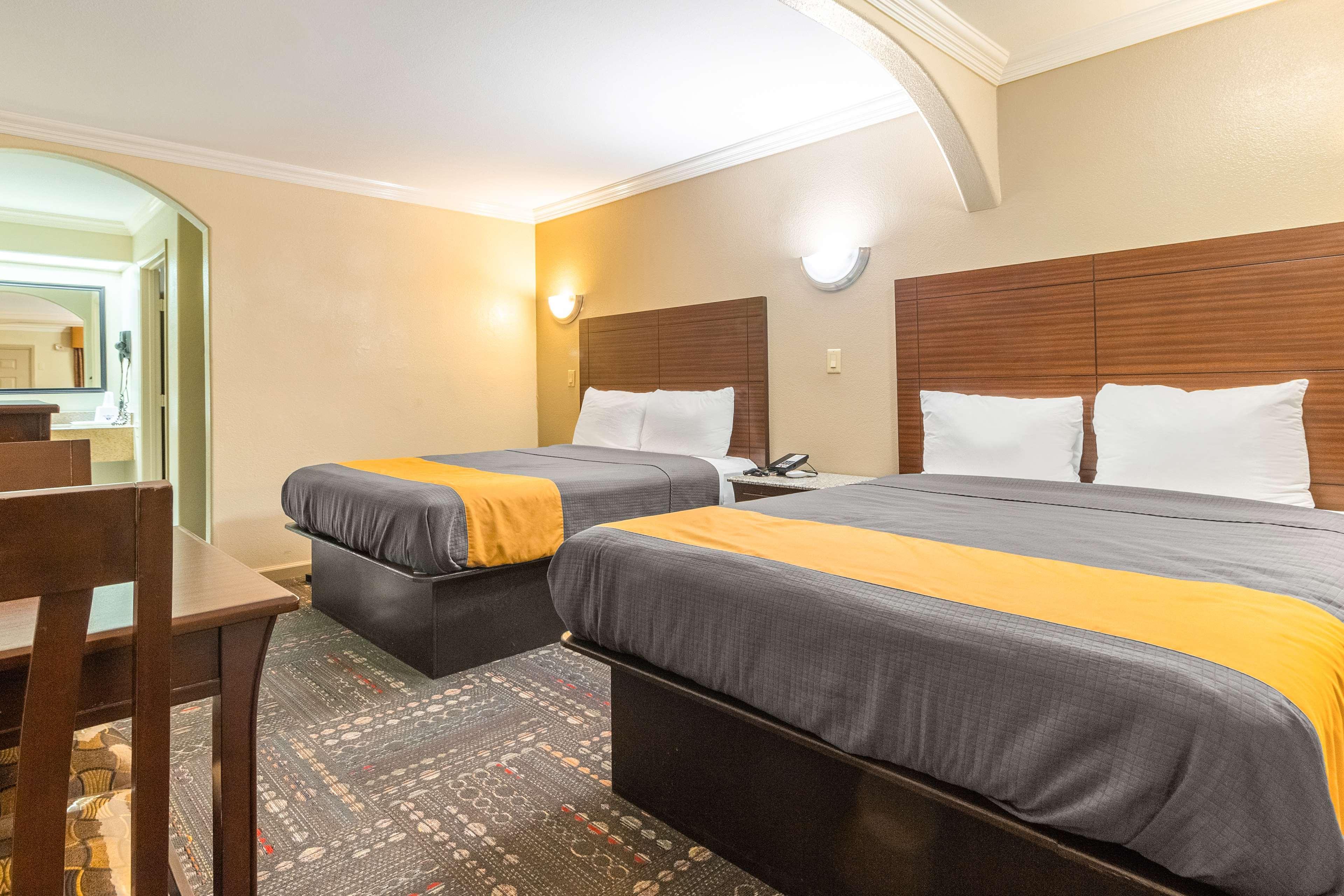 Hotel Dan Inn Uberaba & Convencoes By Nacional Inn 외부 사진